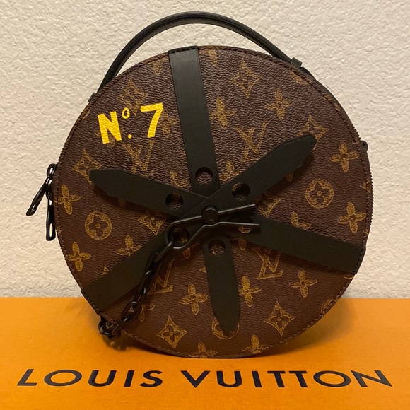 Louis Vuitton Runway Wheel Box Bag from Virgil Abloh Show #7 - Picture 4 of 12